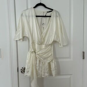 Zara flowy white dress